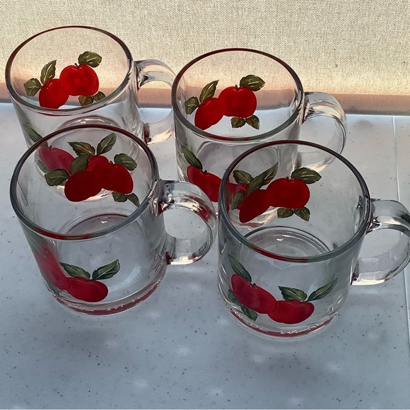 Vintage Libbey 4 Glass Apple Design Mugs - Picture 2 of 2
